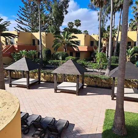 Garden And Relaxation House, 1 Bedroom, Wifi, Swimming Pool Apartment *